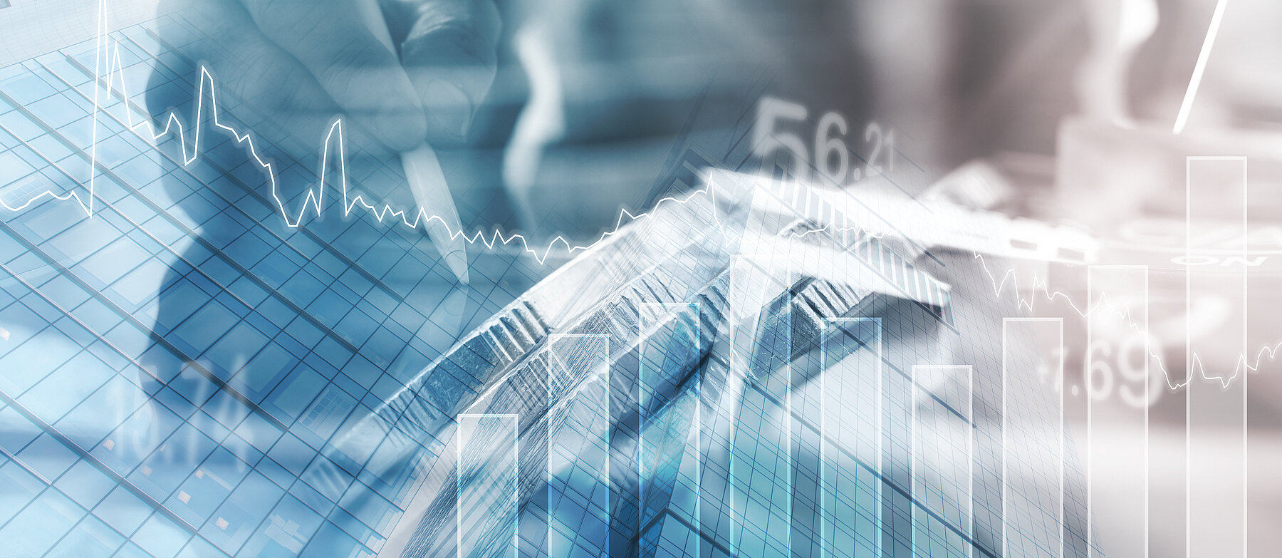 Abstrakte Collage mit Geschäftsperson am Laptop, überlagert von digitalen Finanzdiagrammen– Symbol für digitale Transformation.